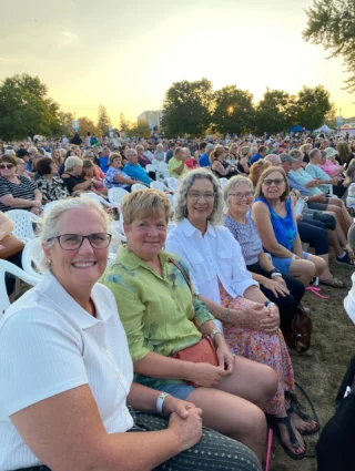 Hospice Singers are ready to rock you!! Thank you @ptbomusicfest for inviting local choirs (including our amazing Hospice Singers!) to join the @choirchoirchoir fun tonight! 🎶